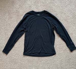 Brooks Women’s Distance Long Sleeve Running Shirt - Black M